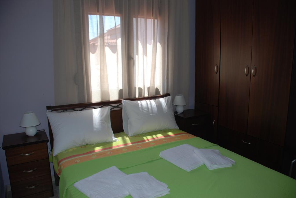 Marianna Apartments Νέα Ρόδα Δωμάτιο φωτογραφία